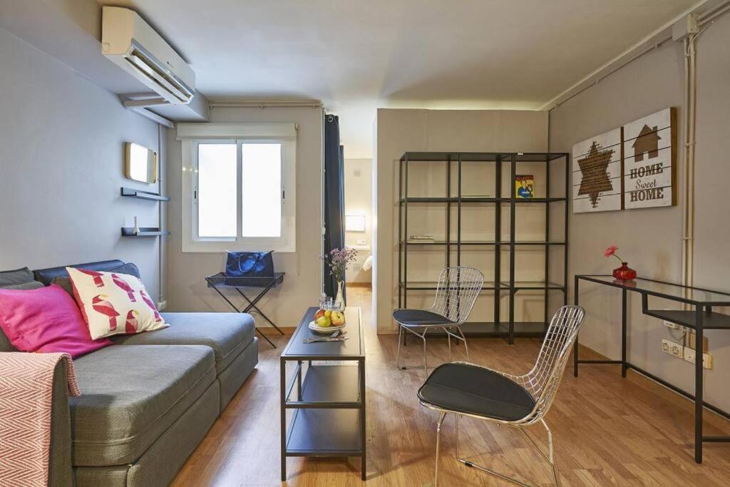 Bebarceloner Sant Andreu Apartments - 1 Bedroom Luaran gambar